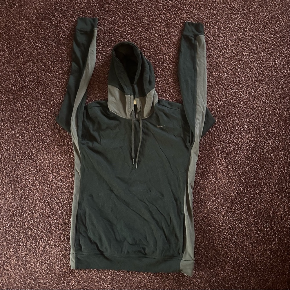 Nike Dri-FIT Black and Gray Hoodie with Pockets